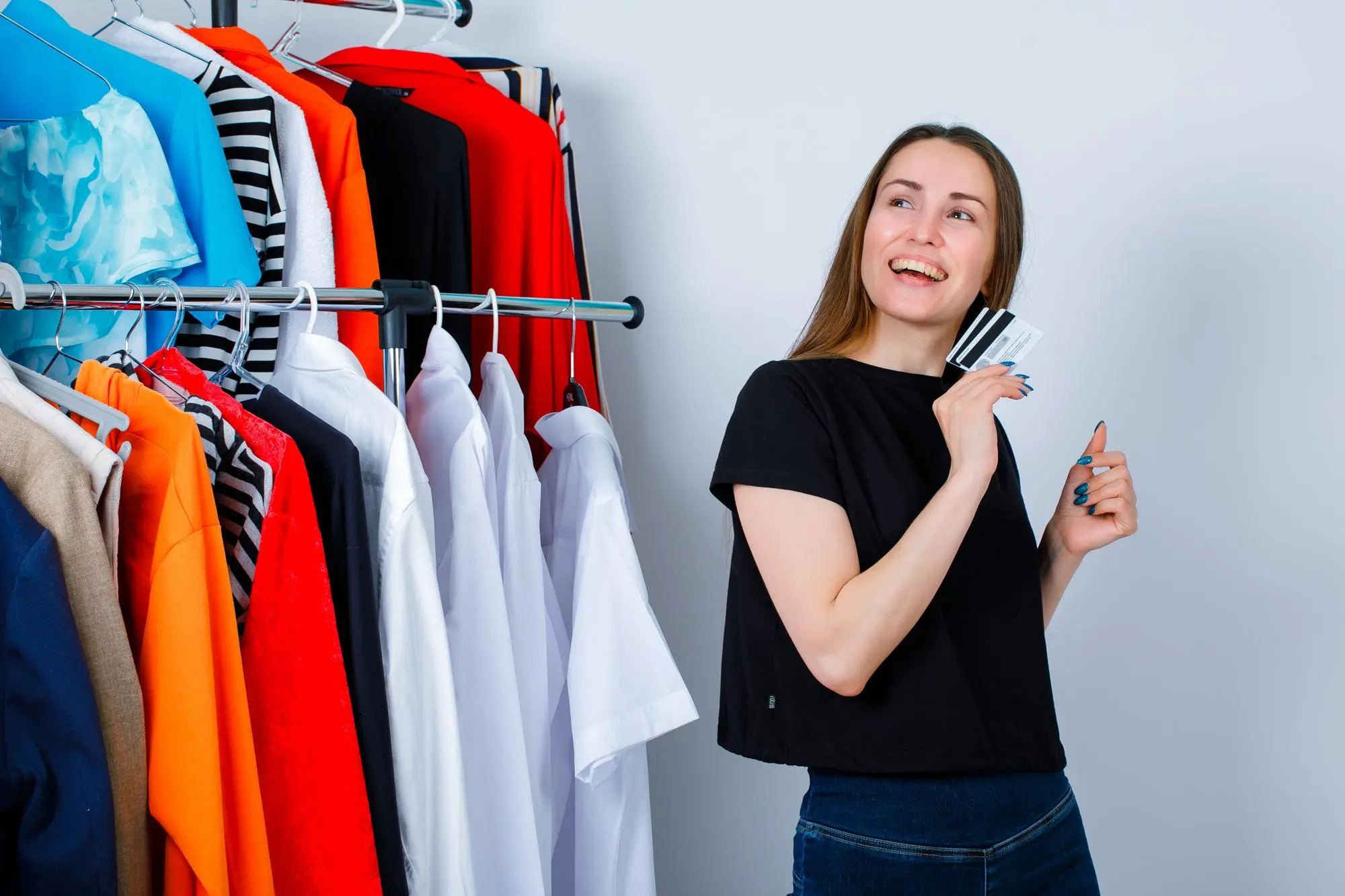 Quantas T-Shirts Personalizadas Devo Encomendar? Guia Completo para Não Errar